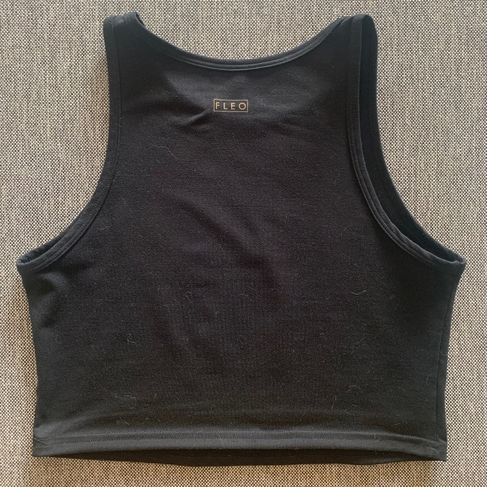 FLEO tempo crop Gold on Black medium